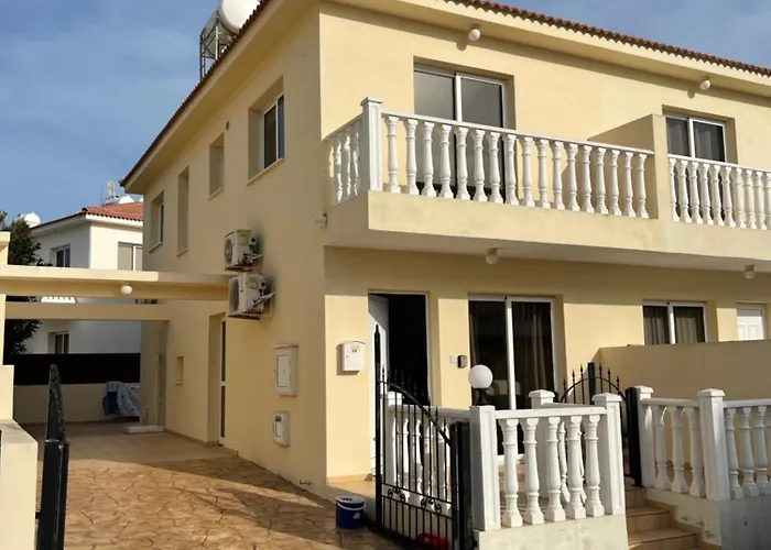 Villa Rhea
