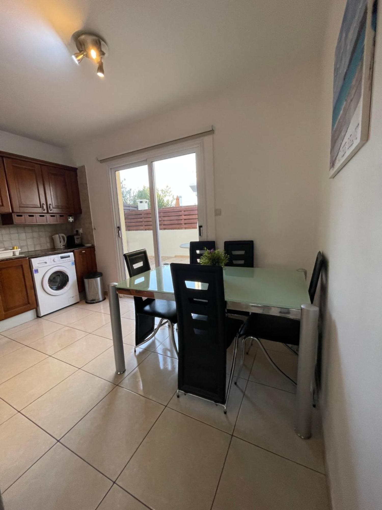 Rhea Villa