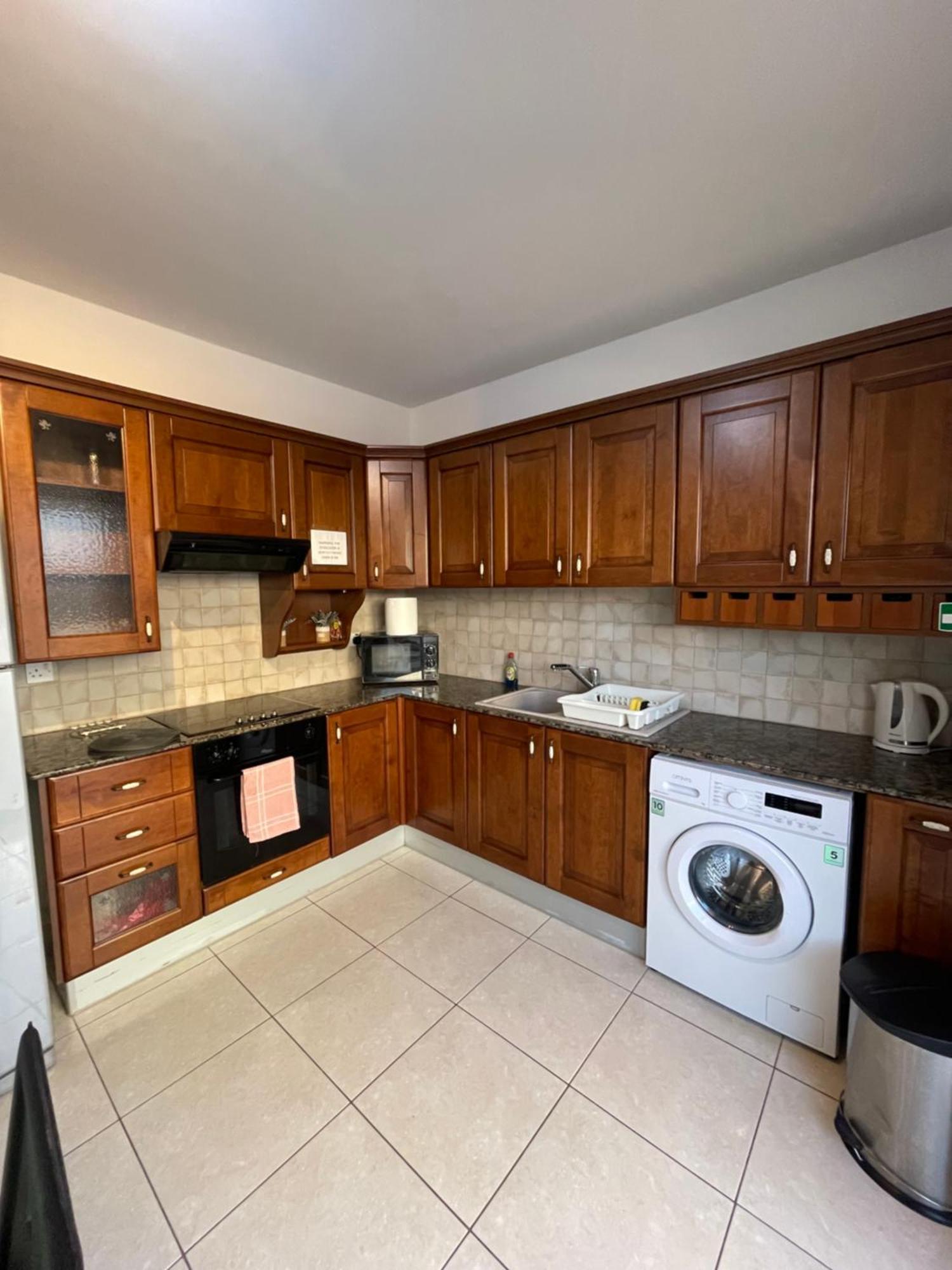 Rhea Villa